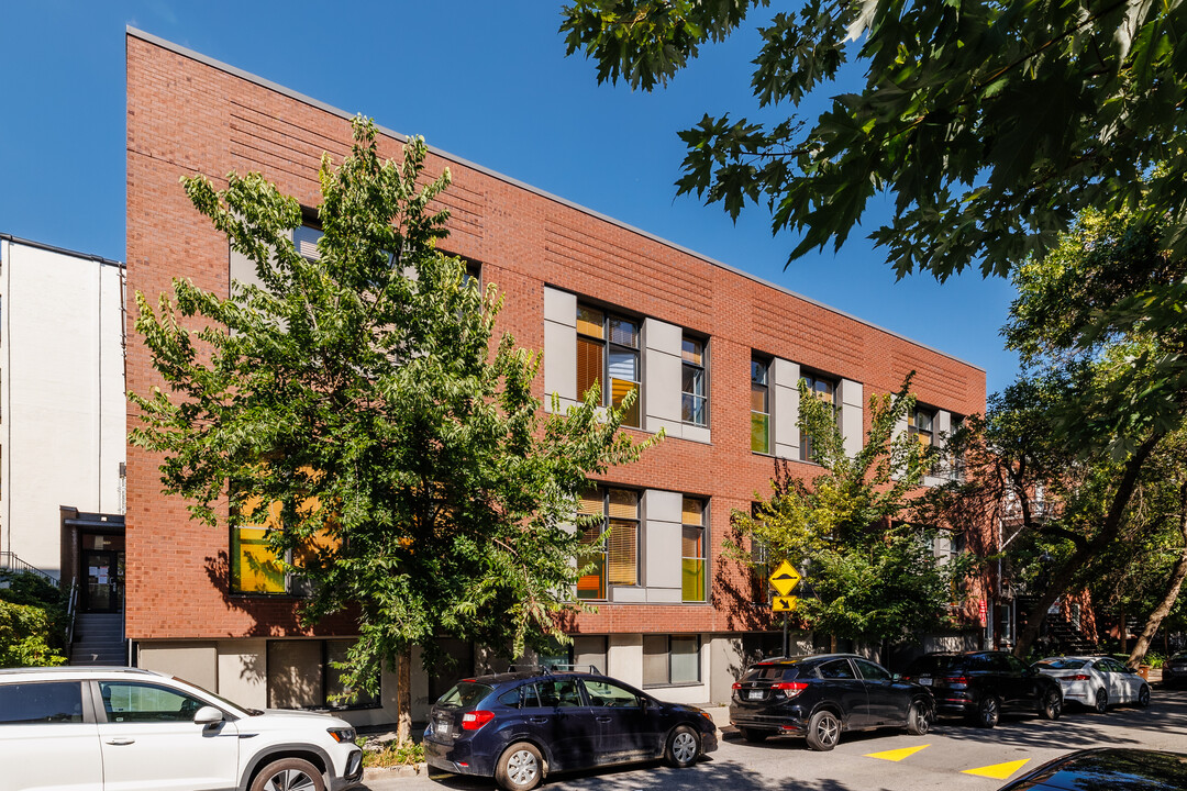 755 Irène Rue in Montréal, QC - Building Photo