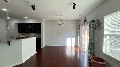 421 Durants Neck Ln in Morrisville, NC - Building Photo - Building Photo