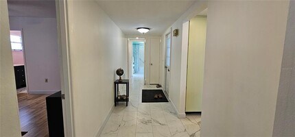 2009 Riverbluff Pkwy in Sarasota, FL - Building Photo - Building Photo