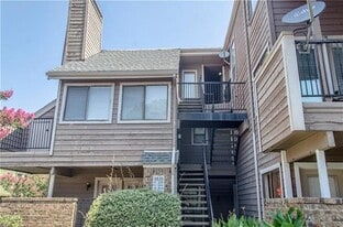 9835 Walnut St in Dallas, TX - Building Photo