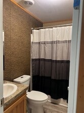 1412 Austin St in Bay City, TX - Foto de edificio - Building Photo