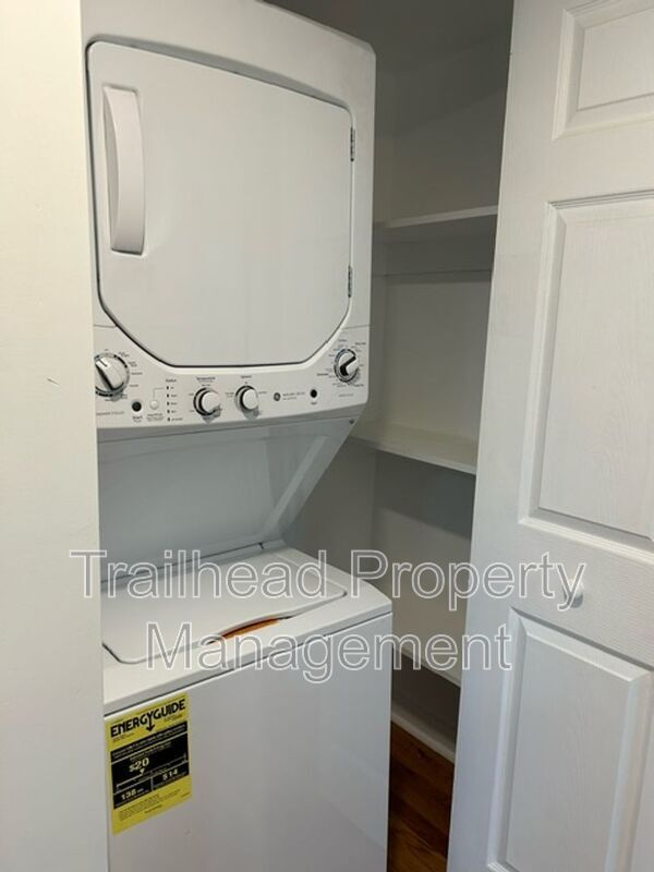 304 E Gregory Blvd in Kansas City, MO - Building Photo - Building Photo