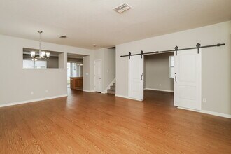 9535 Maxson Dr in Land O Lakes, FL - Foto de edificio - Building Photo