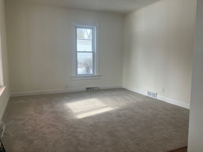 512 Tower St in Burlington, WI - Building Photo - Building Photo