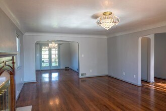 9607 E Upriver Dr in Spokane, WA - Building Photo - Building Photo