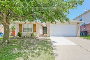 645 Spillway Dr in Little Elm, TX - Building Photo