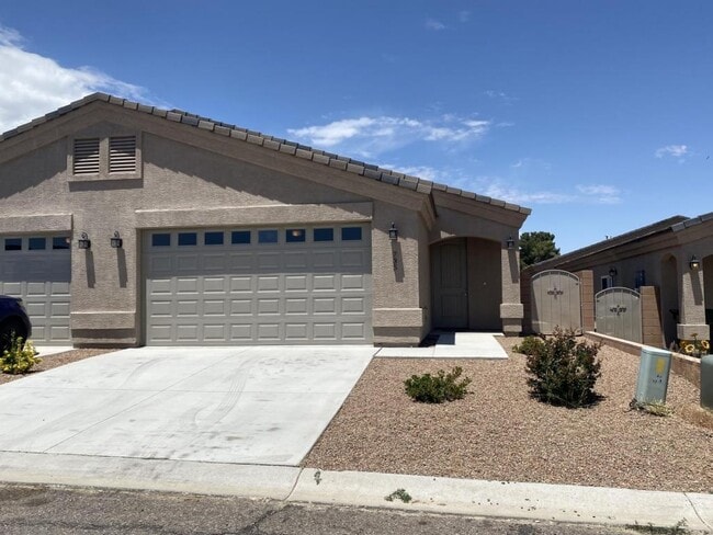 property at 735 Vista Grande Dr