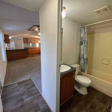 302 SC-302 in Pelion, SC - Foto de edificio - Building Photo