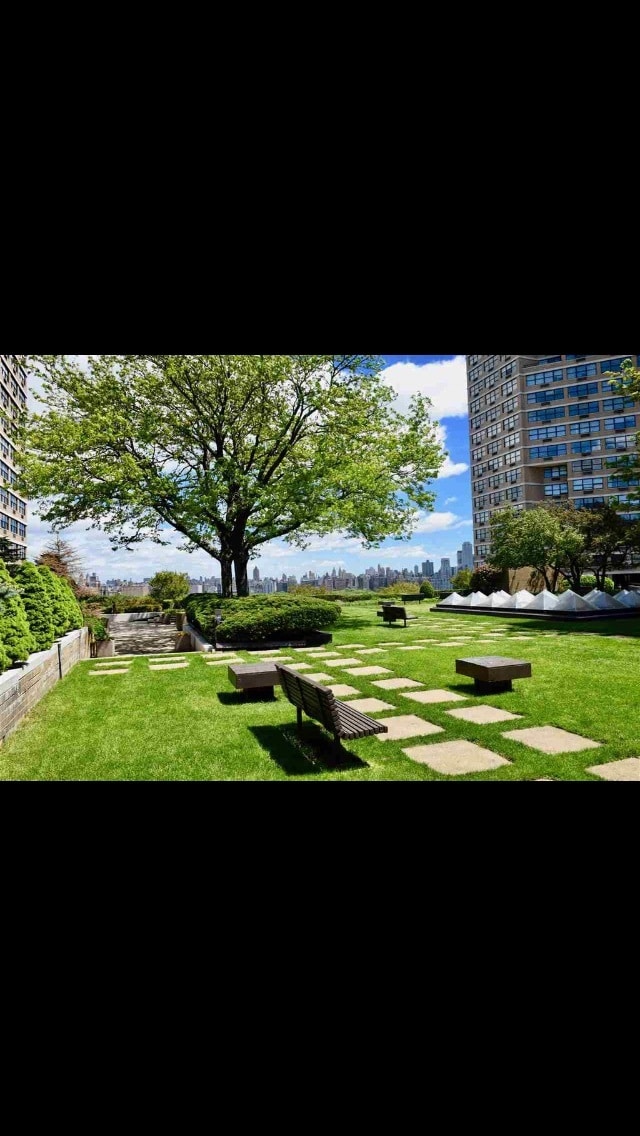 7002 Kennedy Blvd E, Unit 12 I in Guttenberg, NJ - Building Photo - Building Photo