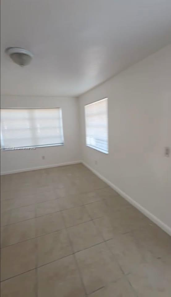 3041 NW 52nd St-Unit -B in Miami, FL - Building Photo - Building Photo