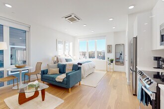 38 Hichborn St, Unit 402 in Boston, MA - Building Photo - Building Photo