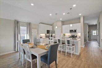 21110 Bella Coral Dr in Cypress, TX - Foto de edificio - Building Photo