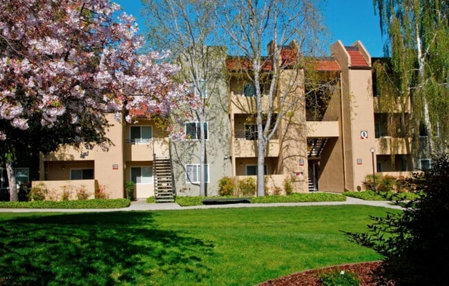 1000 Escalon Ave