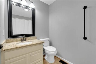 450 Lindsey Lake Rd in Travelers Rest, SC - Building Photo - Building Photo