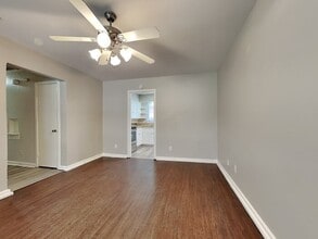 1734 Buena Vista St in Mesquite, TX - Building Photo - Building Photo