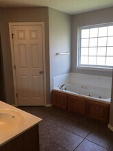 3841 W Rockwood St in Springfield, MO - Building Photo - Building Photo
