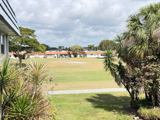 323 Tuscany F in Delray Beach, FL - Building Photo - Building Photo