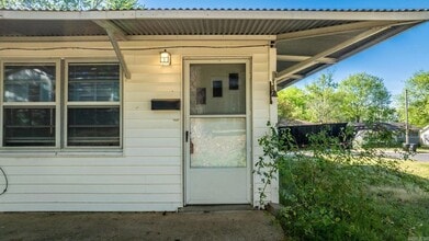 715 Oakwood in Benton, AR - Building Photo - Building Photo