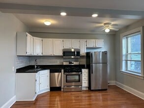 Art Deco Charm in the Heart of Downtown in Millburn, NJ - Foto de edificio - Interior Photo