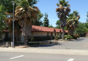 7547 Cook Ave in Citrus Heights, CA - Building Photo