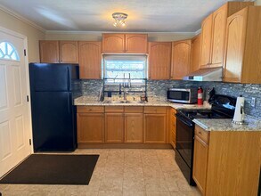 4126 35th Ave N, Unit Apartment in St. Petersburg, FL - Building Photo - Building Photo