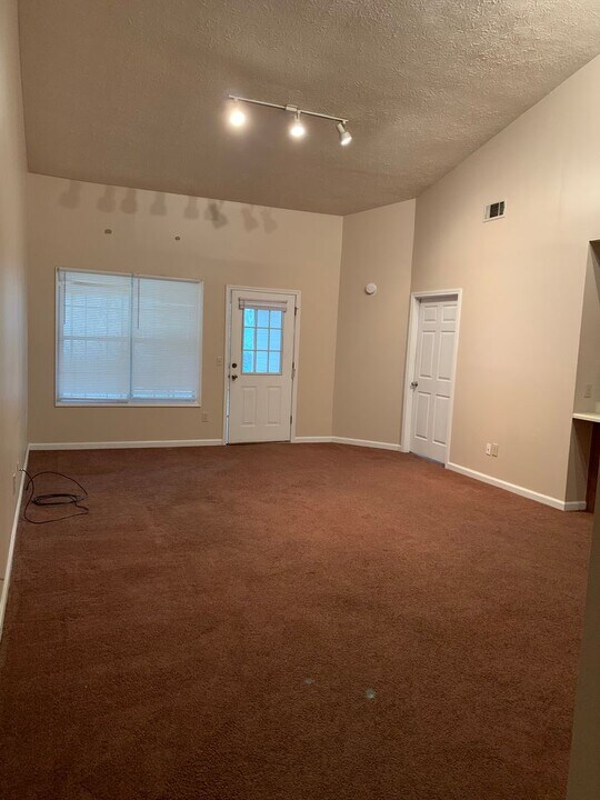 100 4th Ave in Opelika, AL - Building Photo