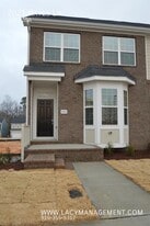 2021 Hayes Ln in Holly Springs, NC - Building Photo