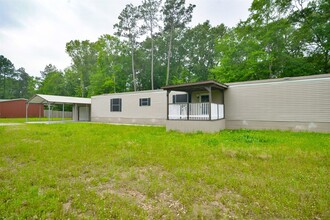 136 Birchwood Dr in Huffman, TX - Building Photo - Building Photo
