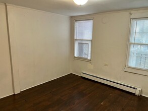 551 5th Ave in Troy, NY - Foto de edificio - Building Photo