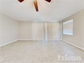 30094 W Clarendon Ave in Buckeye, AZ - Building Photo - Building Photo