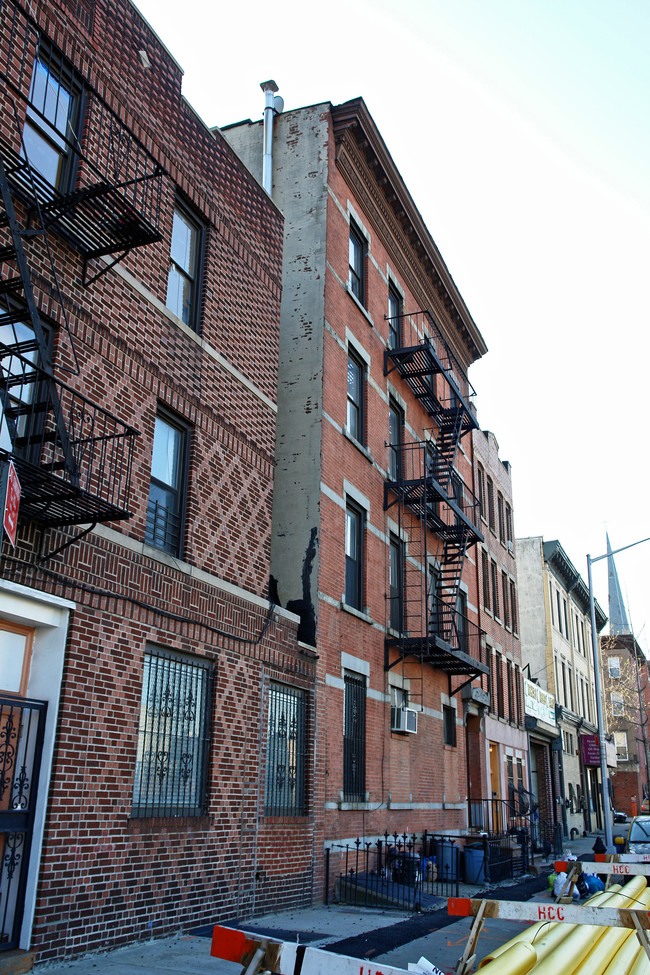 569 Hicks St in Brooklyn, NY - Building Photo - Building Photo