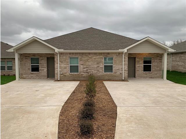 2321 N Hickory St in Sherman, TX - Building Photo