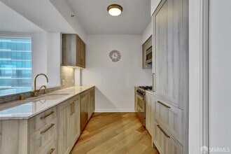 401 Harrison St, Unit 14G in San Francisco, CA - Building Photo - Building Photo