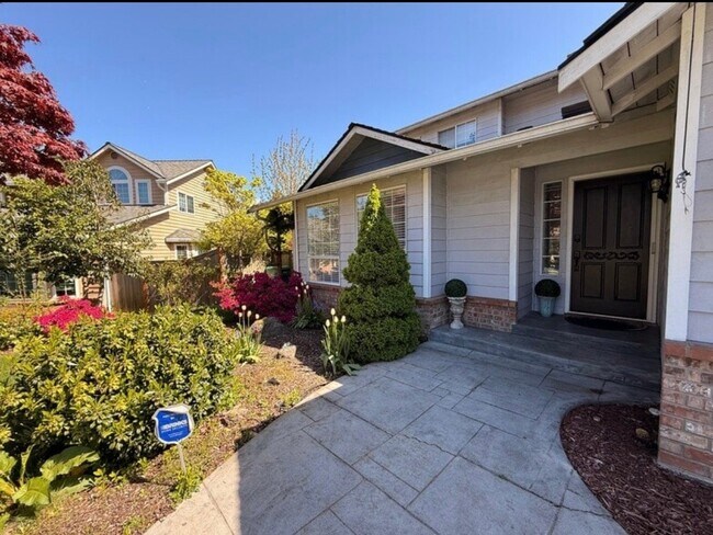 property at 6413 142nd Pl SE