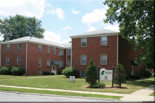 Gladstone Apartments in Omaha, NE - Building Photo - Building Photo