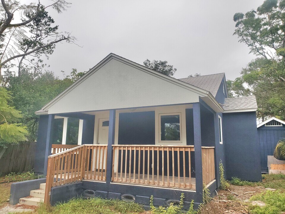 3471 15th Ave S in St. Petersburg, FL - Building Photo