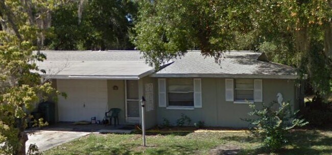 404 Quail Roost Dr in Inverness, FL - Building Photo - Building Photo
