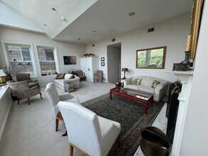 132 Boylston St in Boston, MA - Building Photo - Building Photo