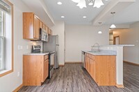 Regency Hill Apartments in Woodbury, MN - Foto de edificio - Building Photo