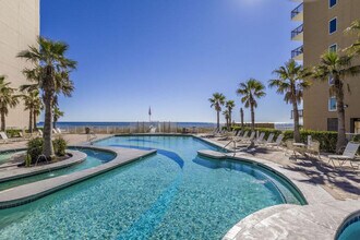 1010 W Beach Blvd in Gulf Shores, AL - Building Photo - Building Photo