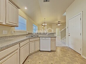 1637 Myrtle Dr in Little Elm, TX - Foto de edificio - Building Photo