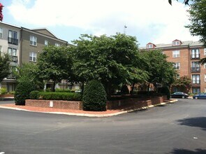 730 Walker Square in Charlottesville, VA - Building Photo - Building Photo