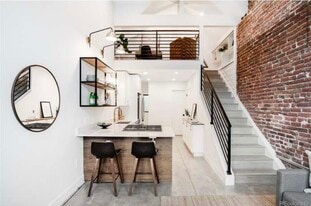 807 E 22nd Ave in Denver, CO - Building Photo