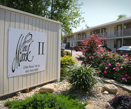 Mark II Apartments in Hattiesburg, MS - Foto de edificio - Building Photo