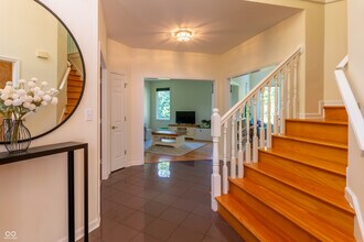 4957 Shadow Rock Cir in Carmel, IN - Building Photo - Building Photo