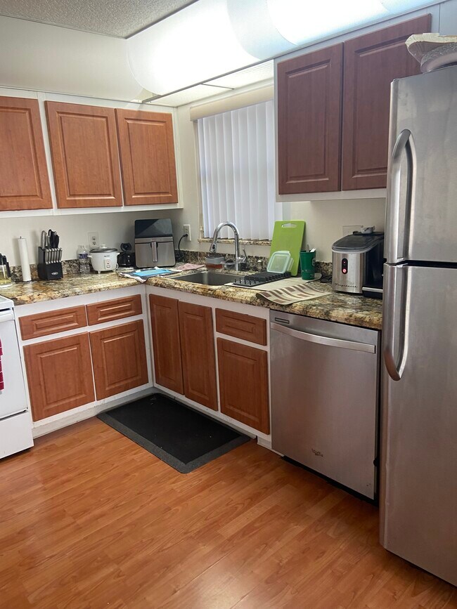 property at 9641 Riverside Dr