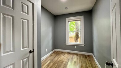 66 Read St in New Haven, CT - Building Photo - Building Photo