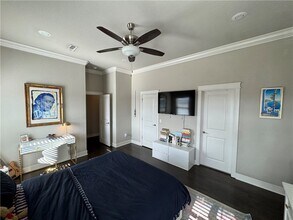 1695 Nettleship St in Fayetteville, AR - Foto de edificio - Building Photo