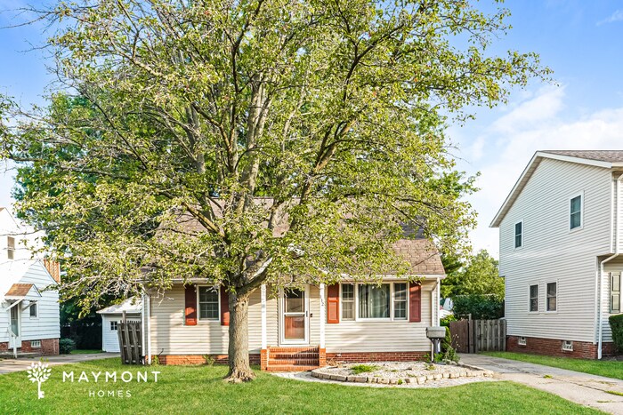 112 Arlington Cir in Wickliffe, OH - Building Photo