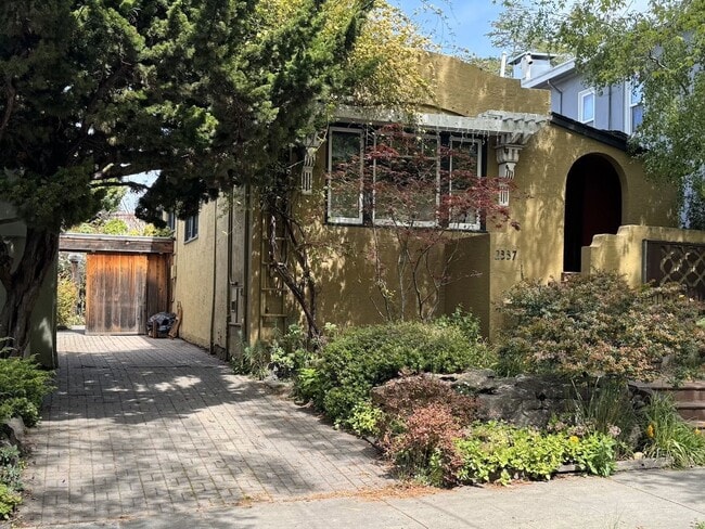 property at 2337 Oregon St